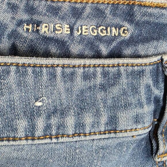 AEO Hi-Rise Jegging 360 Next Level Stretch 8 Short - Picture 7 of 8